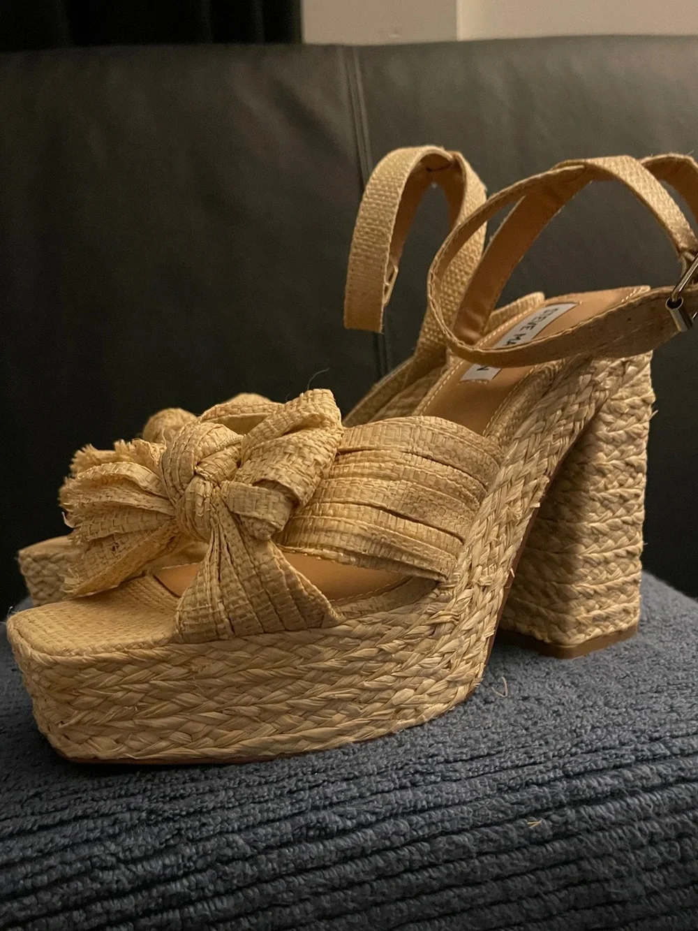 Steve Madden Women’s ROMEY Natural Raffia Bow Platform Sandals Sz 9.5 NWOB